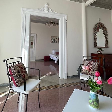 Domus Claudia San Giovanni Рим Экстерьер фото