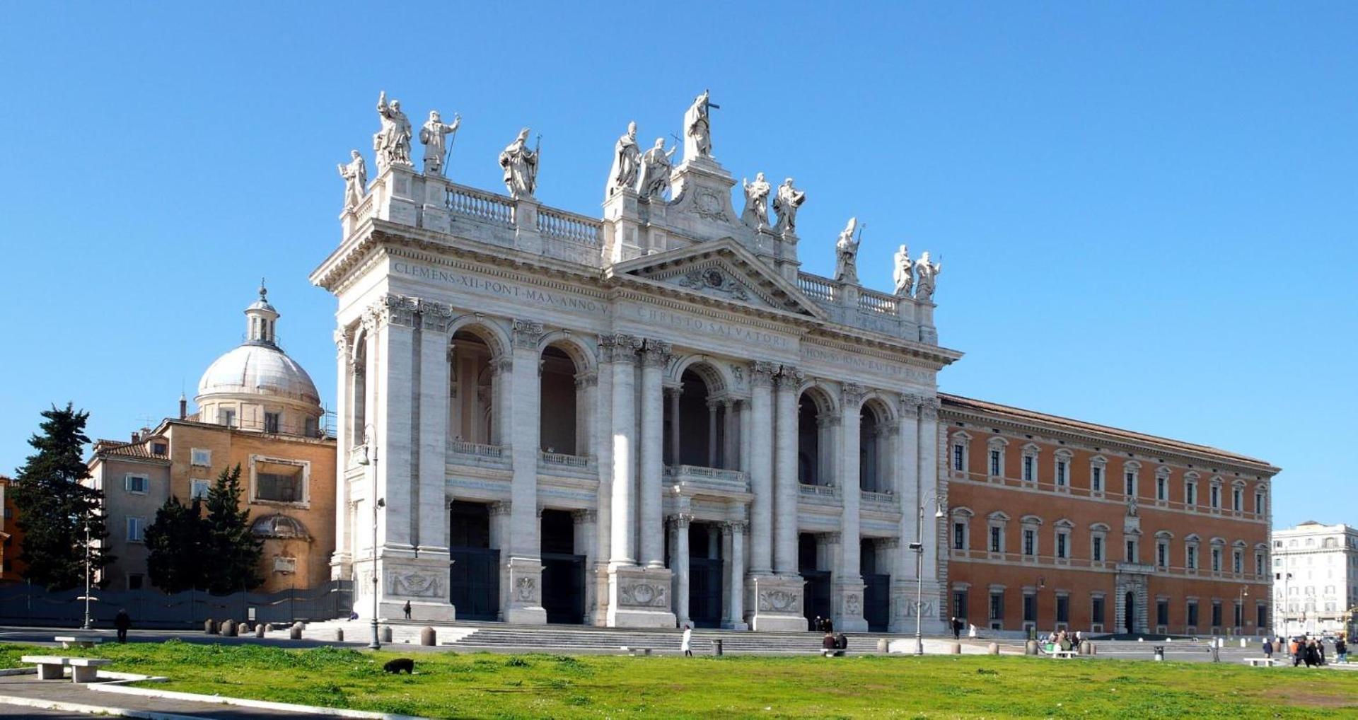 Domus Claudia San Giovanni Рим Экстерьер фото